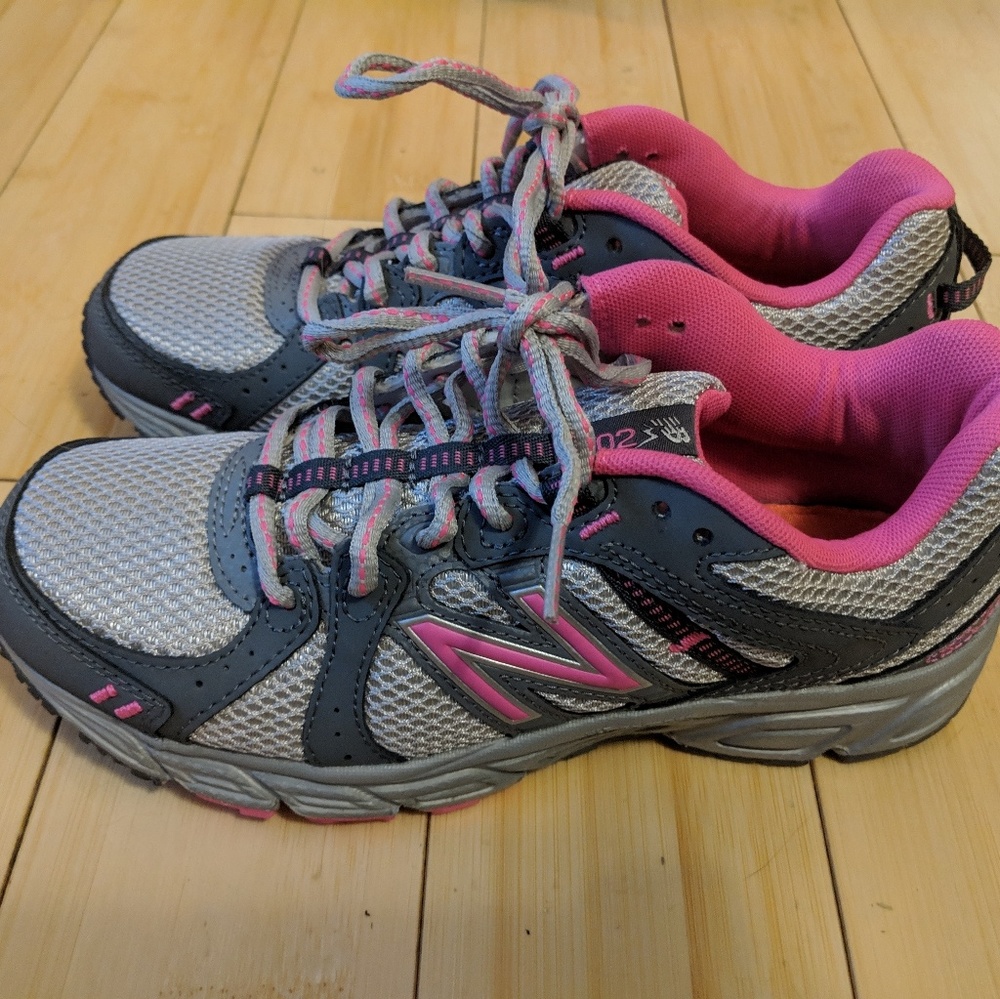 New Balance Tennis Shoes